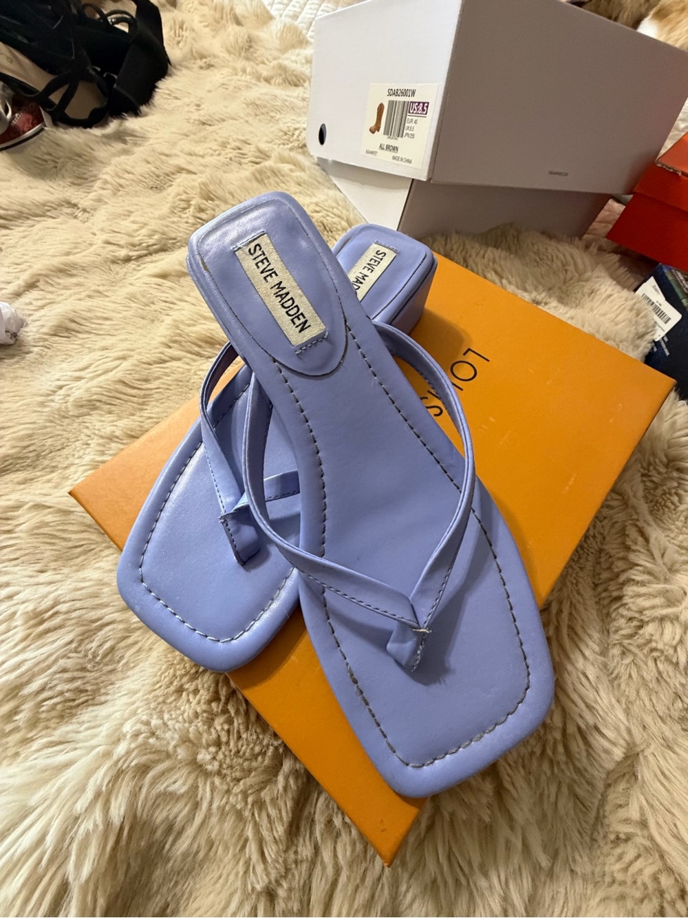 Steve Madden Lavender Square-Toe Thong Sandals - Picture 2 of 4